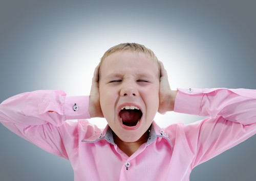 Een stockfoto die symboliseert: Tips bij de moeilijkste boodschap ooit: hoe vertel je je kind dat jullie gaan scheiden?